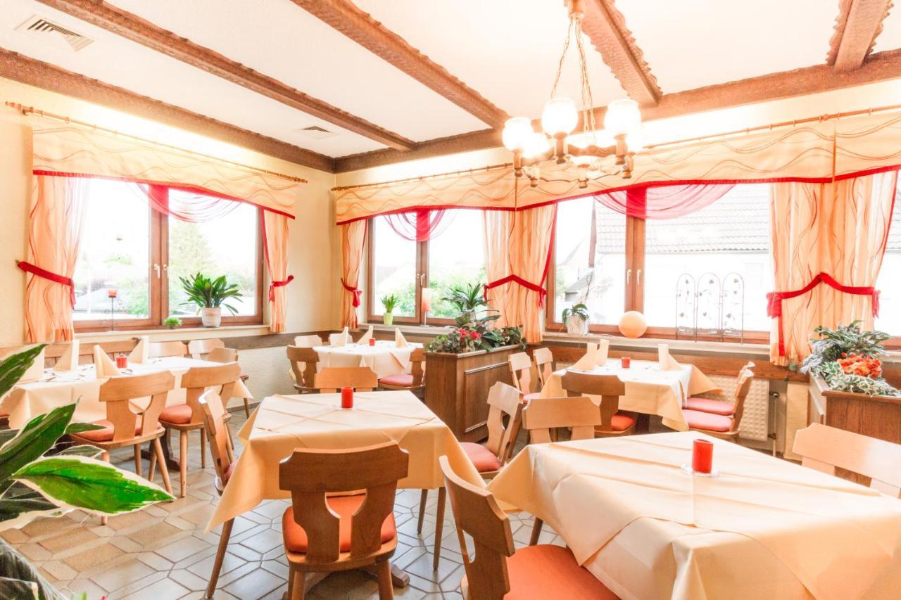 Hotel- Restaurant Zum Hirsch Großenlüder Eksteriør bilde